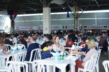 Foto - 16ª Festa das Nações 01 A